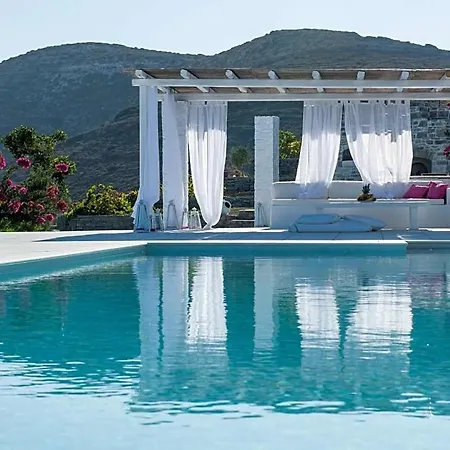 Villa Sleeps 10 Pool *
